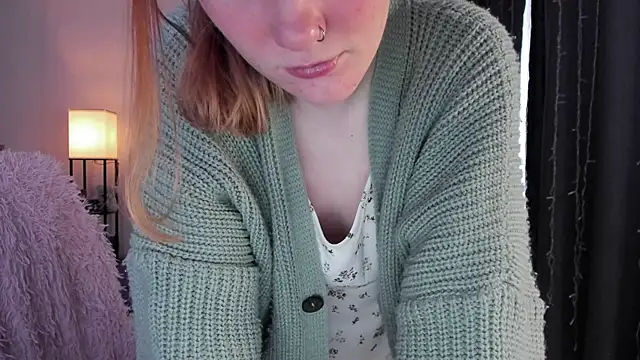 ReddHotPipper online show from April 17, 4:03 am