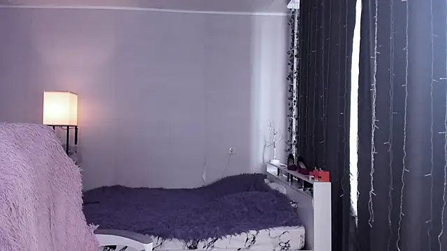 ReddHotPipper online show from March 4, 7:26 am