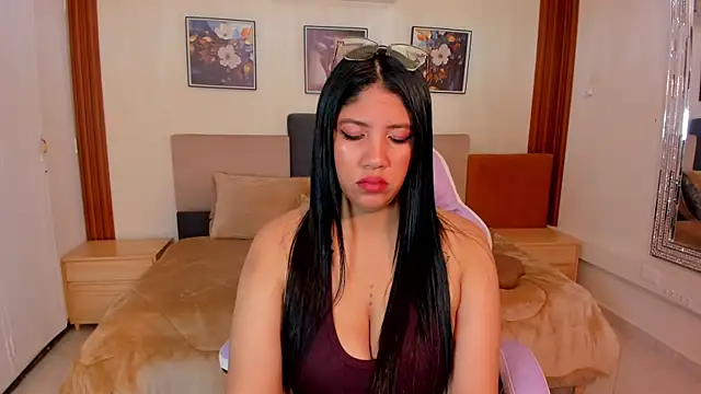 estrella bigboobs14 online show from April 6, 10:27 am