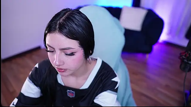 myeimmy 33 online show from March 17, 1:53 am