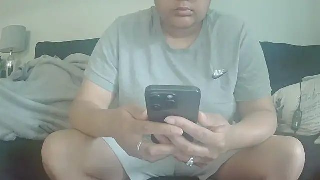 vanilla chocolate23 online show from June 2, 8:37 am
