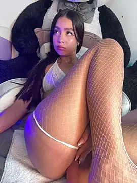 IamSteph13 online show from March 11, 4:17 am