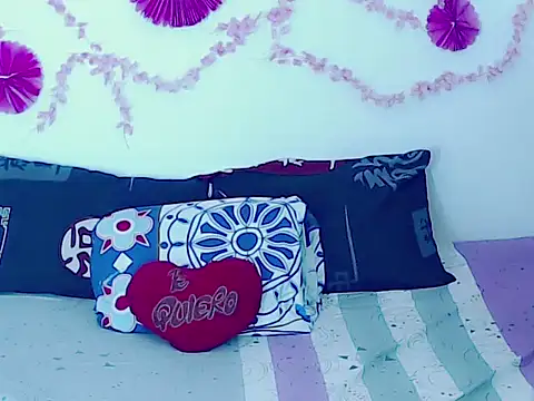 ailen ts  online show from April 21, 9:11 pm