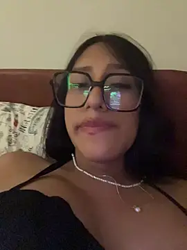 AleFantasy0001 online show from March 5, 7:15 am