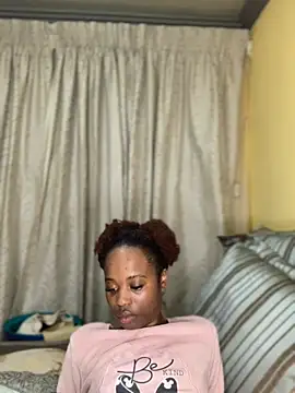 BlvckVixen online show from March 14, 9:05 pm