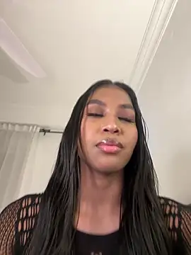 IamCrystal2 online show from March 28, 12:11 am