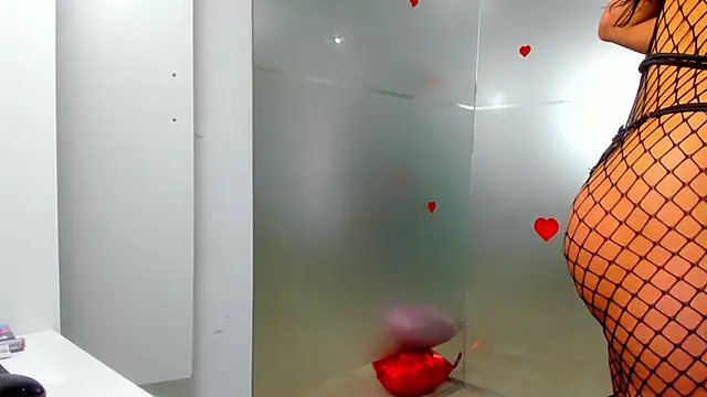 Queenrafaella online show from April 8, 4:47 am