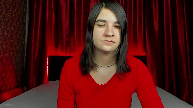  Polly Love  online show from March 19, 7:35 am