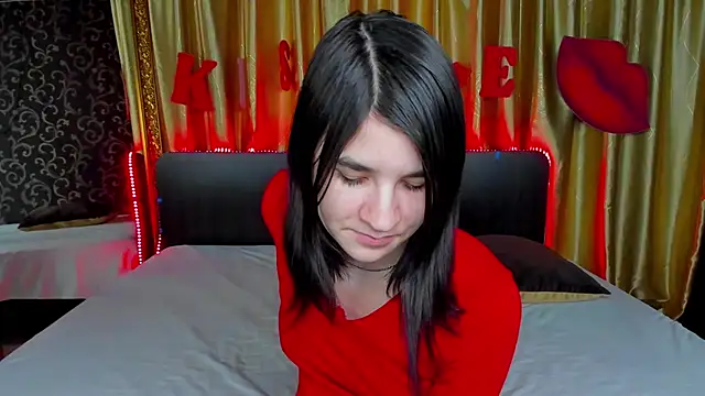  Polly Love  online show from March 4, 7:26 am