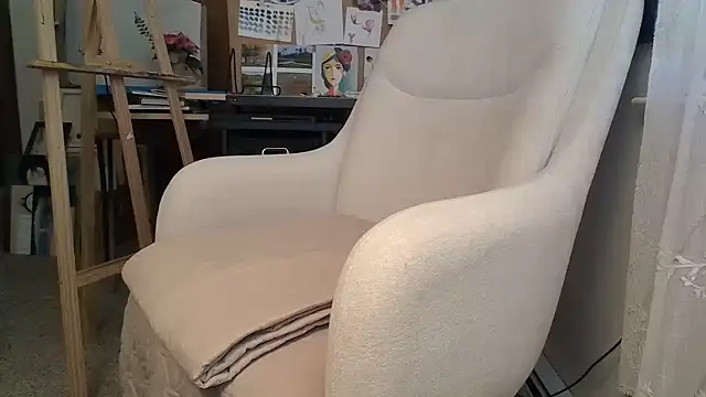 naughtyonbicycle online show from March 21, 1:05 pm