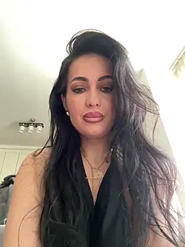 melissablack online show from April 7, 7:10 am