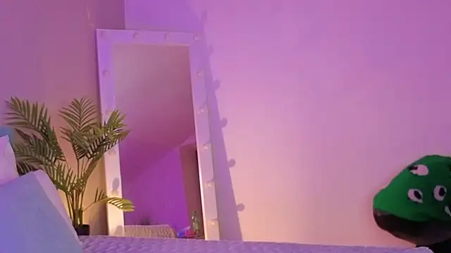 L1ittle kitty  online show from March 18, 6:07 am