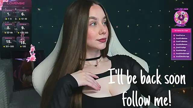 katie taylorr online show from August 8, 11:46 pm
