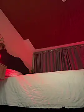 sue   0 online show from March 21, 6:07 am