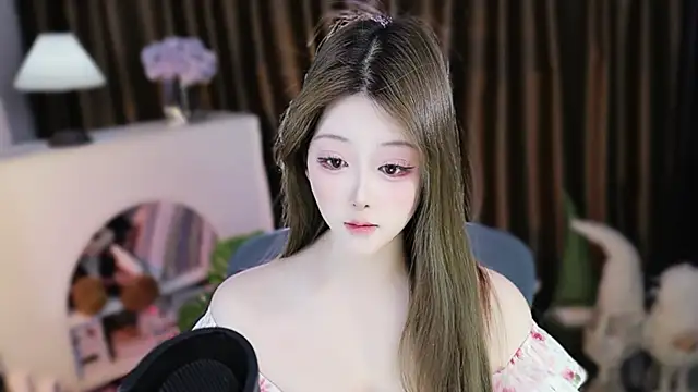 Arwyn-rr online show from March 28, 1:21 pm