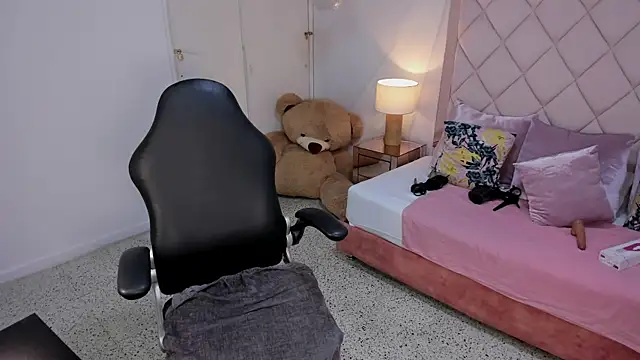 ela beli online show from April 10, 11:33 pm