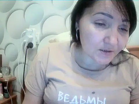 ClaireSunset online show from March 20, 6:57 pm