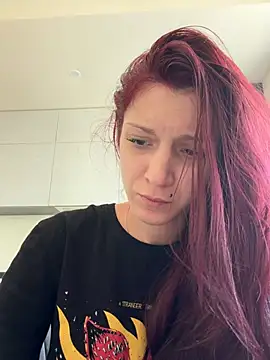 Kathleen Meow online show from May 18, 6:52 am