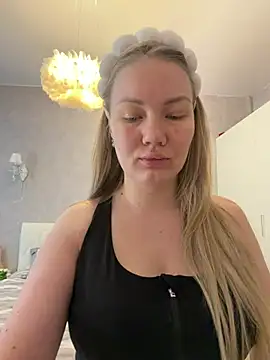 LianaCruz   online show from February 4, 4:48 am