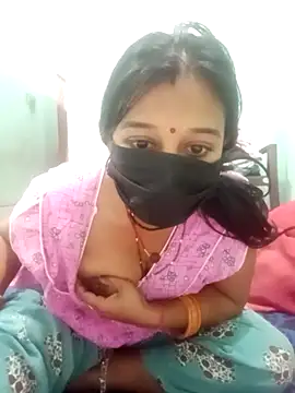 Surajpuja79 online show from February 22, 9:43 am