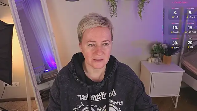 Nika Smit online show from March 27, 10:27 am