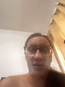 gloria7v05 online show from April 4, 2:27 pm