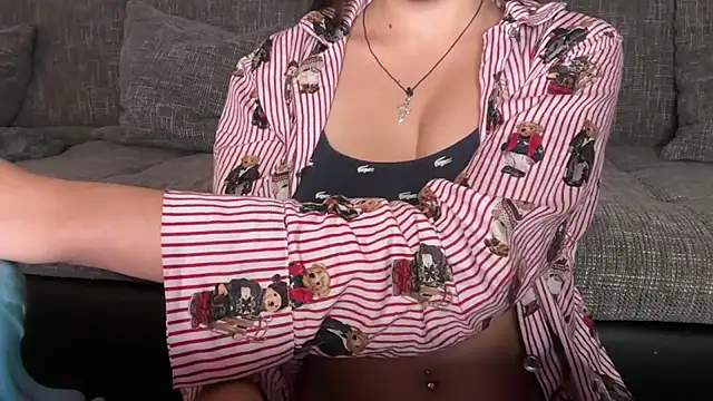 EmilyWi  online show from June 9, 9:14 pm