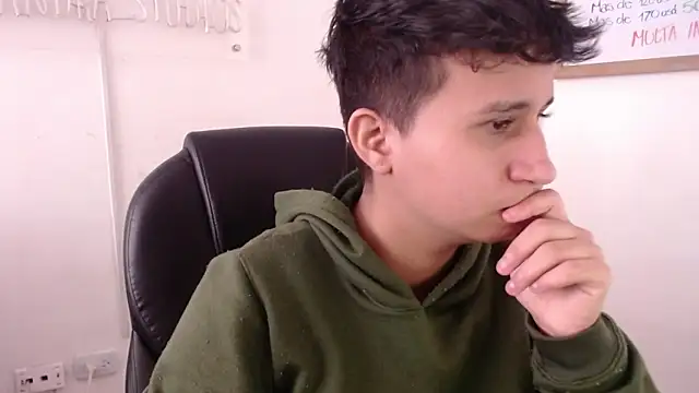 Im Milan Rs online show from April 5, 7:13 pm