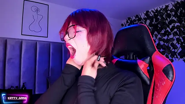 Kitty Gang online show from October 14, 2:47 am