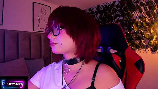 Kitty Gang online show from September 16, 2:30 am