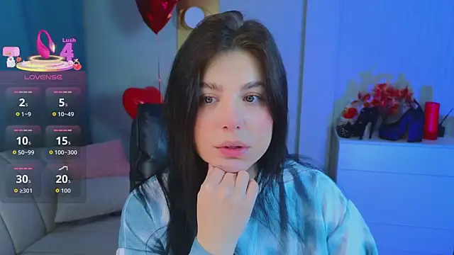 Jenna Adams  online show from April 7, 1:18 am