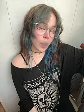 MaddisonHaas online show from June 26, 3:57 pm