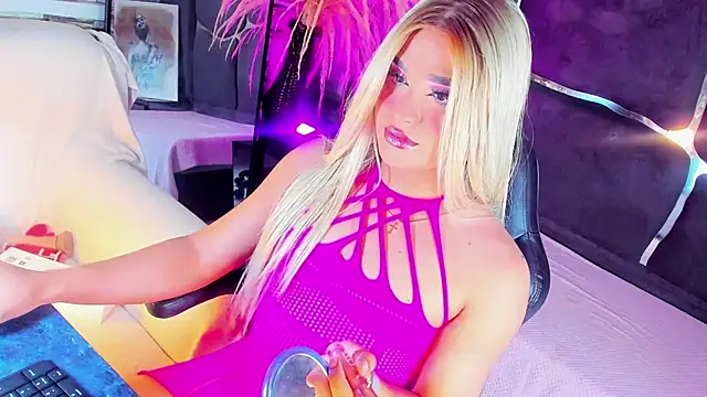 Elody Preysler69 online show from April 19, 4:45 am