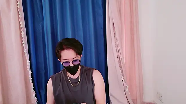 xxx men online show from June 14, 12:52 am