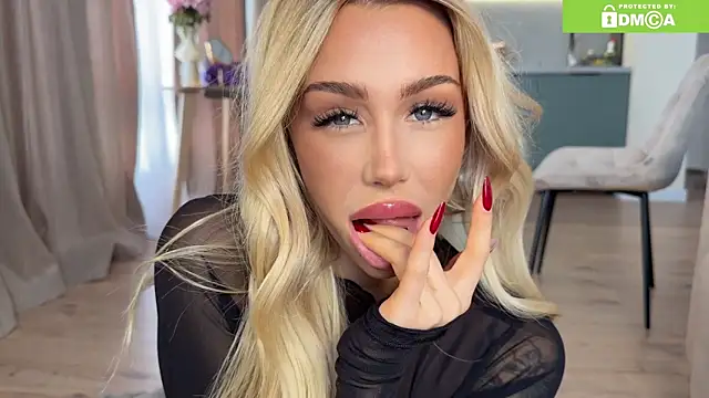 creambaby1 online show from April 9, 7:14 am