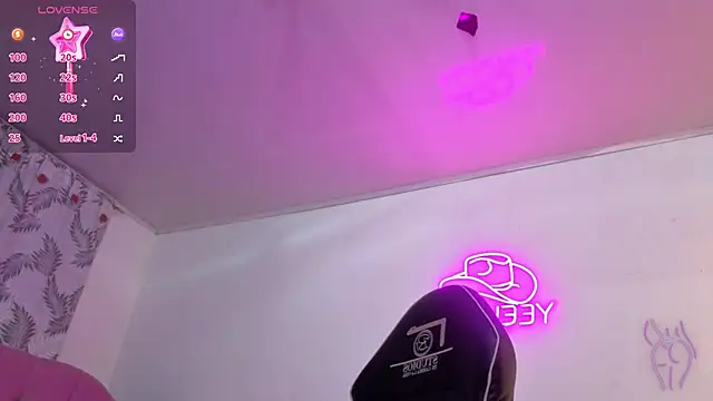 Laylafoxy tay online show from February 10, 3:20 am