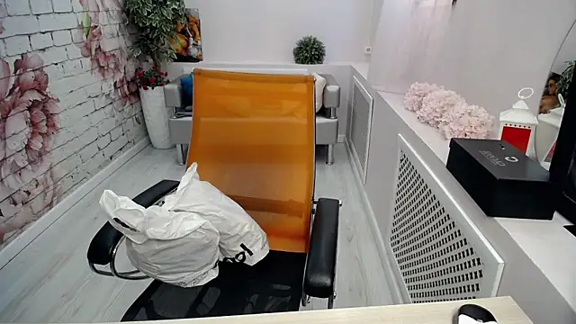 Cutie Asya online show from April 13, 4:25 am