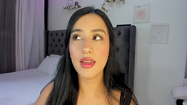 Amiirra  online show from April 7, 10:12 pm