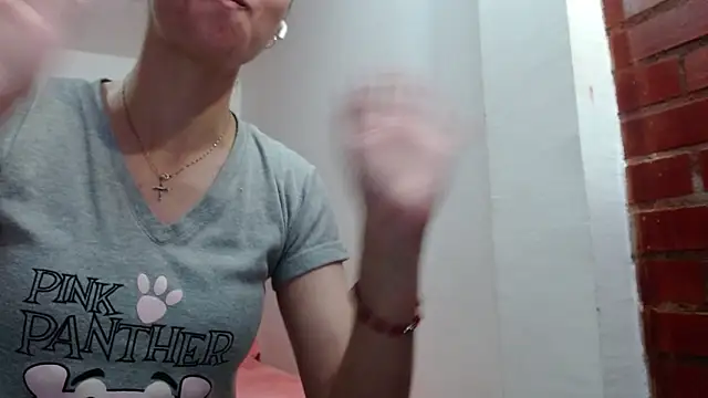 holy juli online show from March 10, 3:43 am