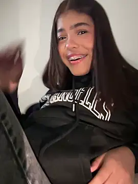 KellyOlsenbe online show from March 10, 8:46 pm