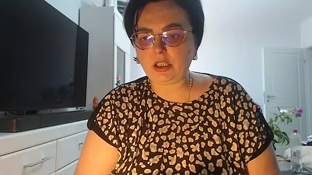Amandamuller1982 online show from May 29, 7:39 am