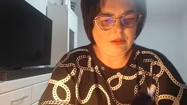 Amandamuller1982 online show from May 11, 9:12 pm