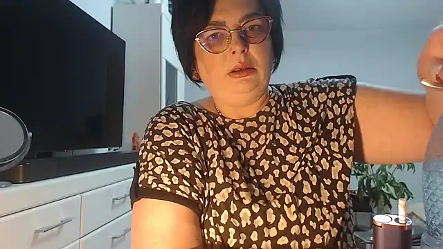 Amandamuller1982 online show from May 30, 7:54 pm