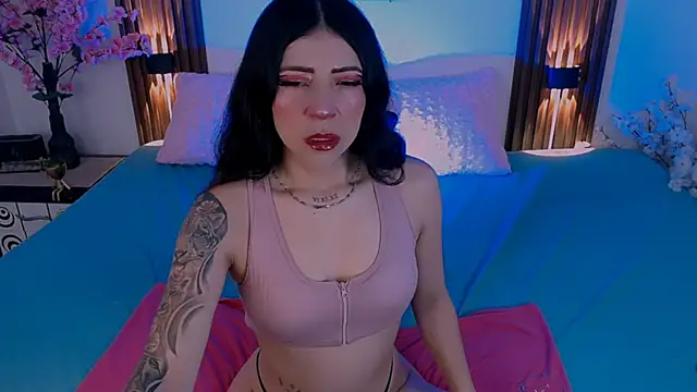 AmyHE online show from April 9, 10:42 am