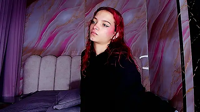 mia stanfort online show from March 27, 7:14 pm