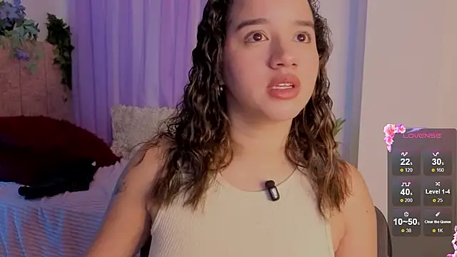 emilyrouxe online show from March 19, 4:44 pm