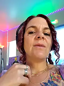 thatonespicychick online show from January 14, 5:40 pm