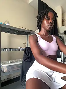 choclatepeaach online show from March 6, 4:24 pm