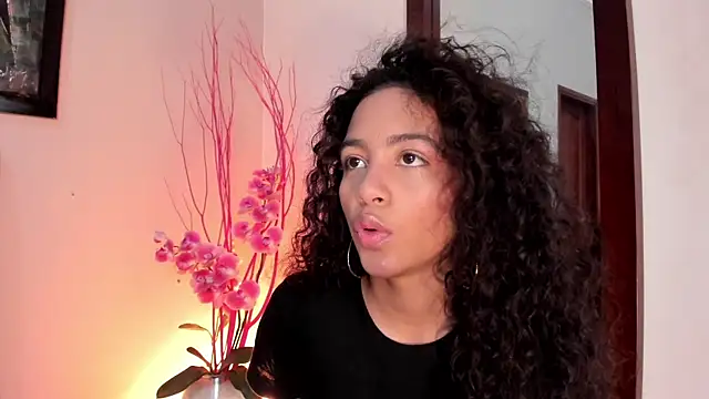 AntonellaHall  online show from April 2, 6:38 pm