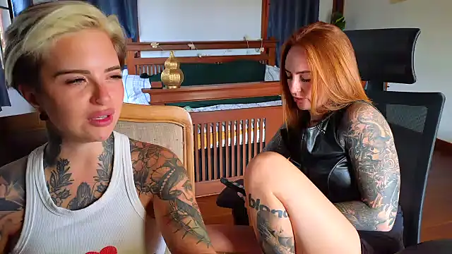 Alexandersonxo online show from March 19, 8:18 am